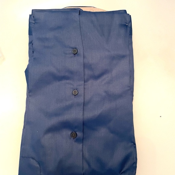 Men’s vintage Geoffrey Beene Sateen blue long sleeve dress shirt, never worn. - Picture 3 of 3